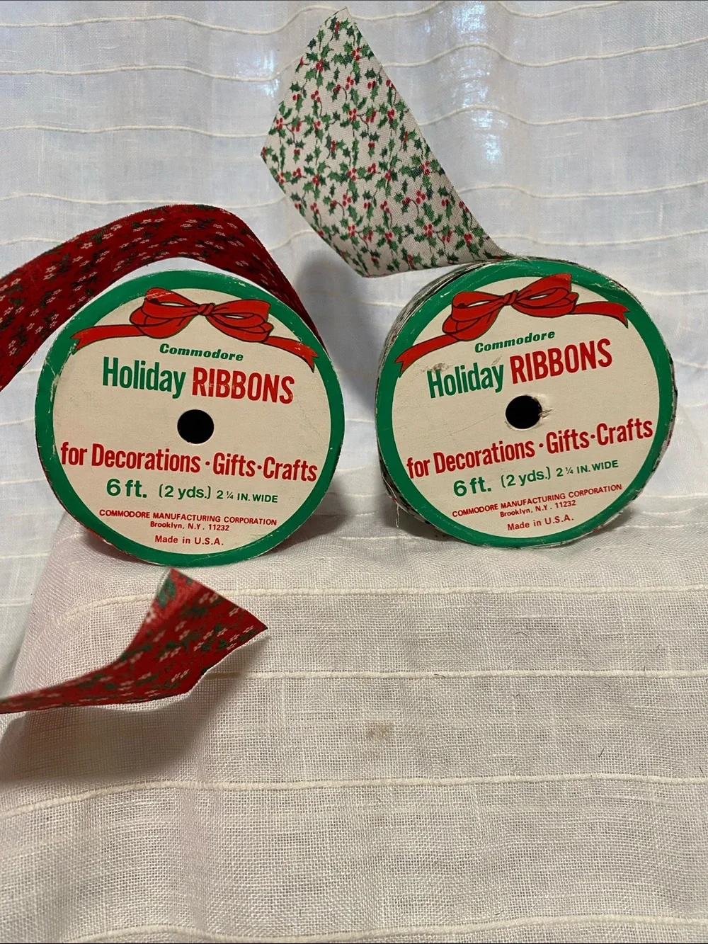 Festive Holly Print Ribbon - Red & White